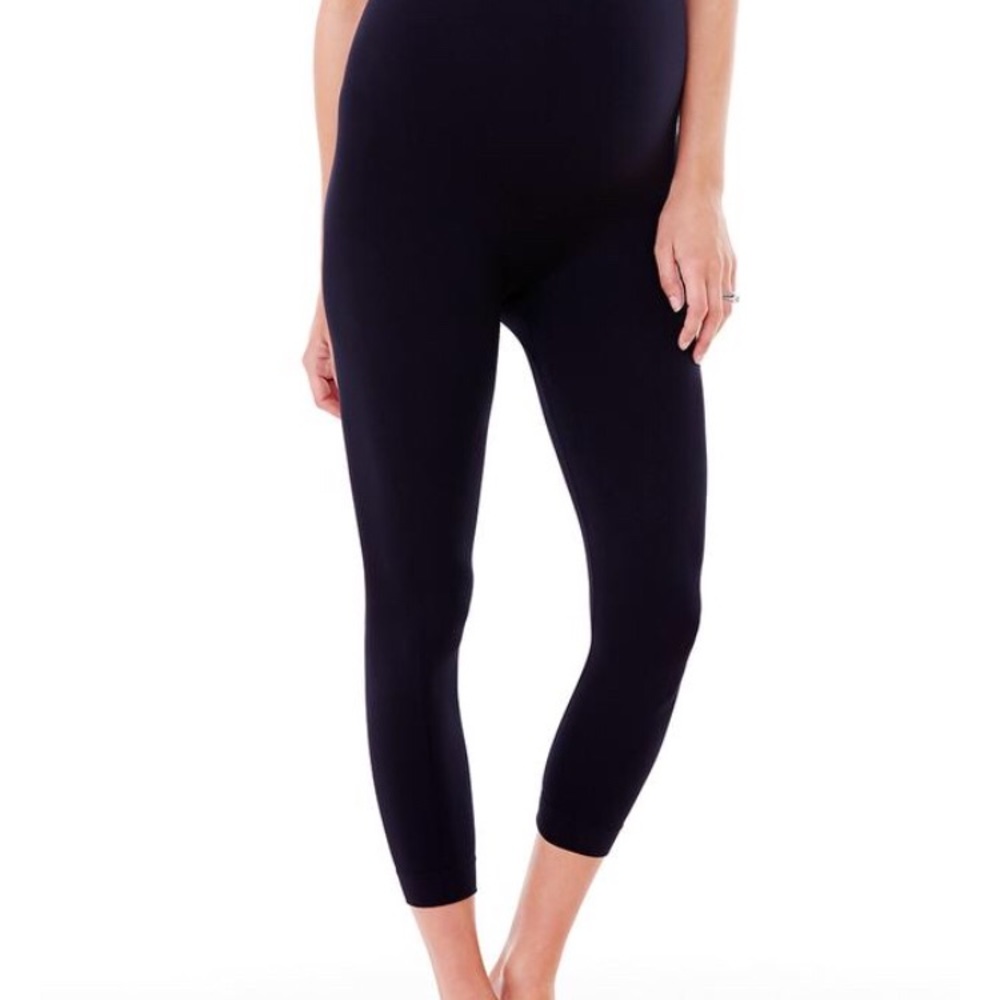Seamless Capri Belly Leggings